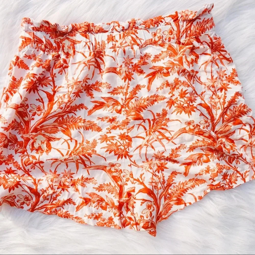 H&M size 8 floral paperbag vacay summer shorts
